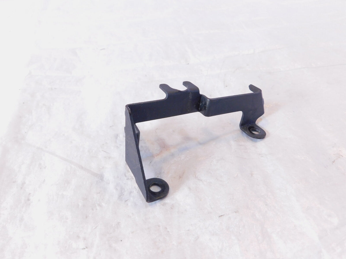 1990-2001 Kawasaki 1100 ZRX1100 ZR1100 Oil Hose Tube Clamp Bracket 92170-1189