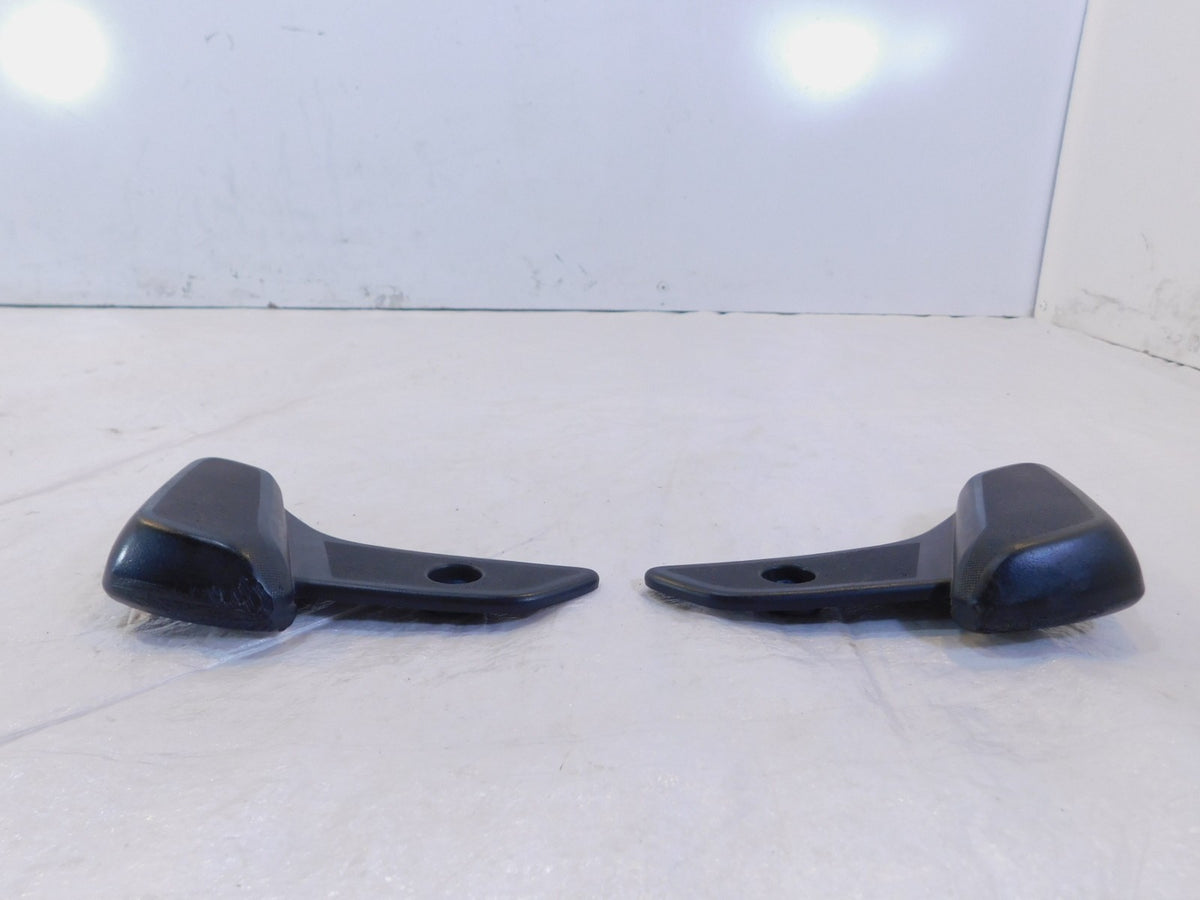 Vespa Primavera Sprint 50 125 150 Pair Rear Footrest Foot Peg Cover Fairings - C3 Cycle
