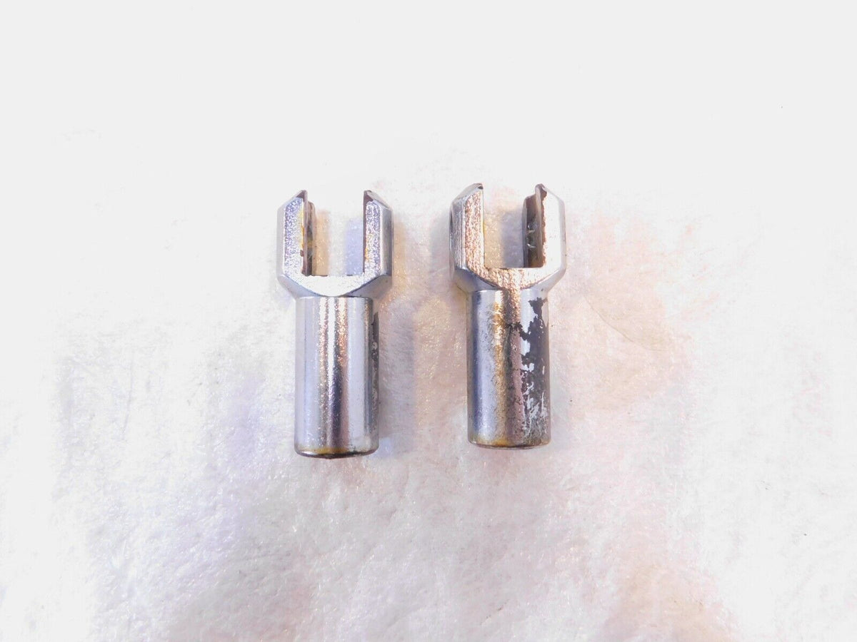 Pair Chrome Harley Davidson Softail Passenger Footpeg Peg Bracket Mount Supports
