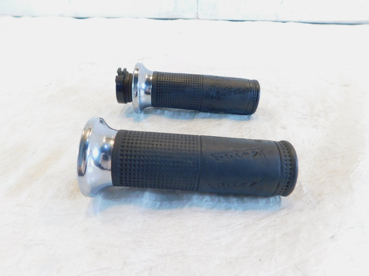 Piaggio Vespa LX S XL 50 125 250 Front Handlebar Right Left Hand Cover Grips - C3 Cycle