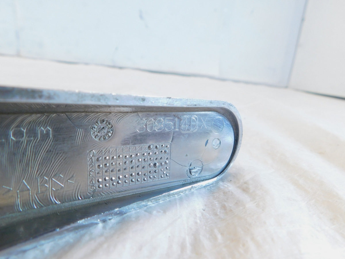 Piaggio Vespa Primavera Sprint LX GT GTS 50 125 250 Front Mudguard Reflectors - C3 Cycle
