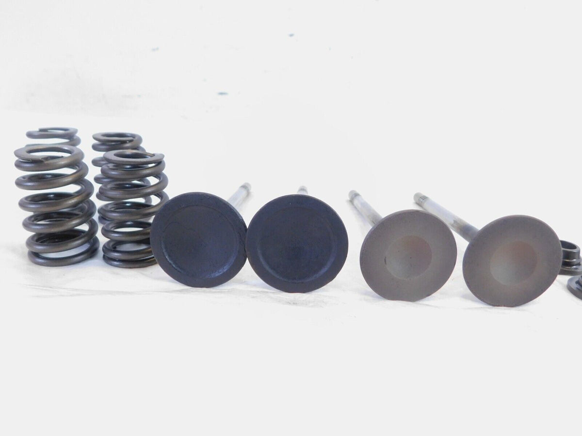 Victory Vision Kingpin & Vegas Intake/Exhast Valves w/ Springs & Retainer Seats - C3 Cycle
