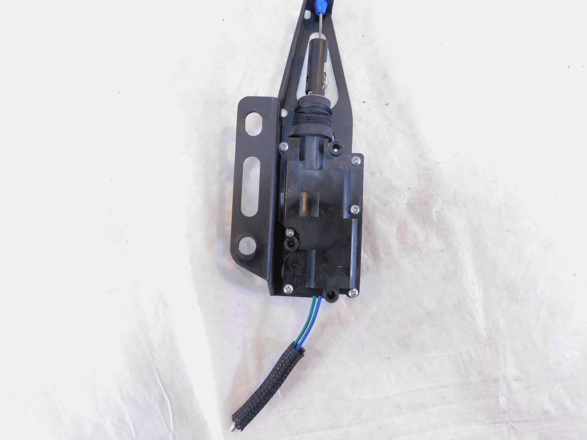 Indian Chief Chieftain & Roadmaster Top Box Luggage Box Trunk Lock Latch Bracket - C3 Cycle