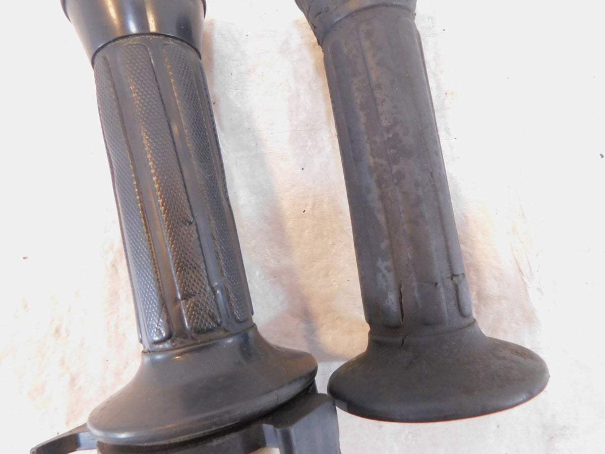 Pair 1982-1983 Yamaha XJ750 Maxim 750 Front Left/Right Handlebar Handle Grips - C3 Cycle