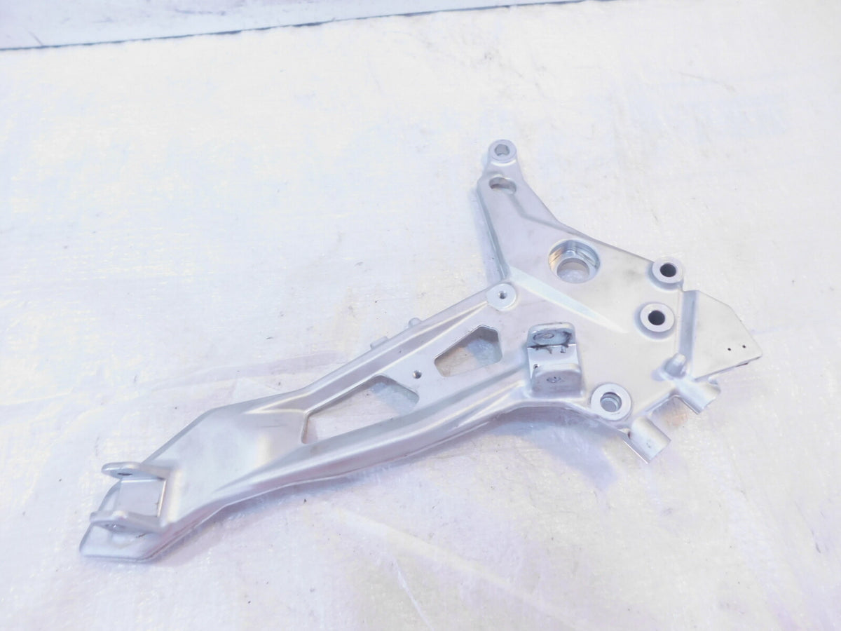 2020-2023 BMW F900 F900R Right Front/Rear Footrest Foot Peg Plate Bracket Mount - C3 Cycle