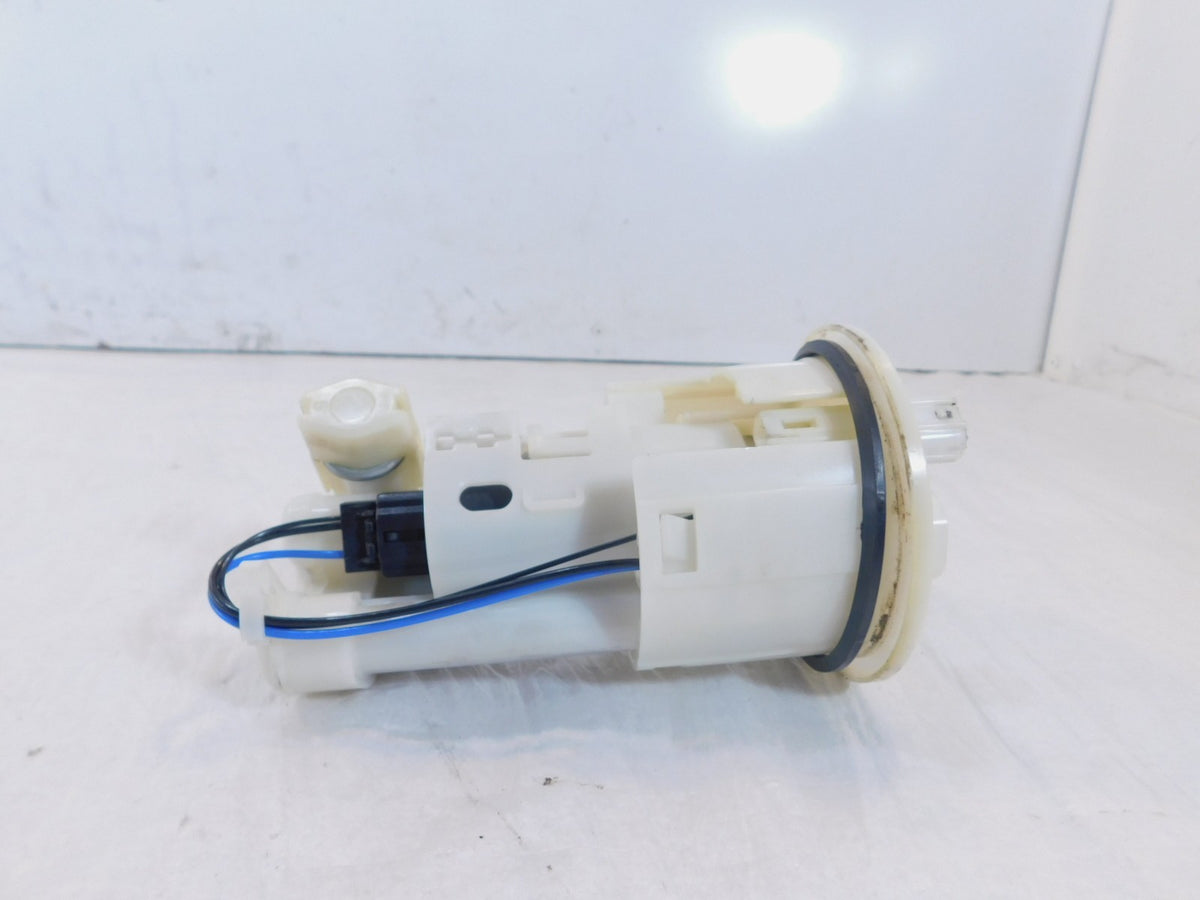 Triumph Speed Triple 1050 R & Tiger 800 XC & Sprint ST Gas Fuel Petrol Tank Pump - C3 Cycle