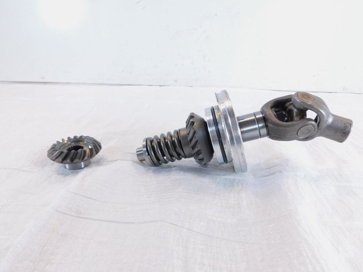 Yamaha V-Star 650 XVS650 Classic Custom Engine Motor Middle Drive Gears & Shaft - C3 Cycle