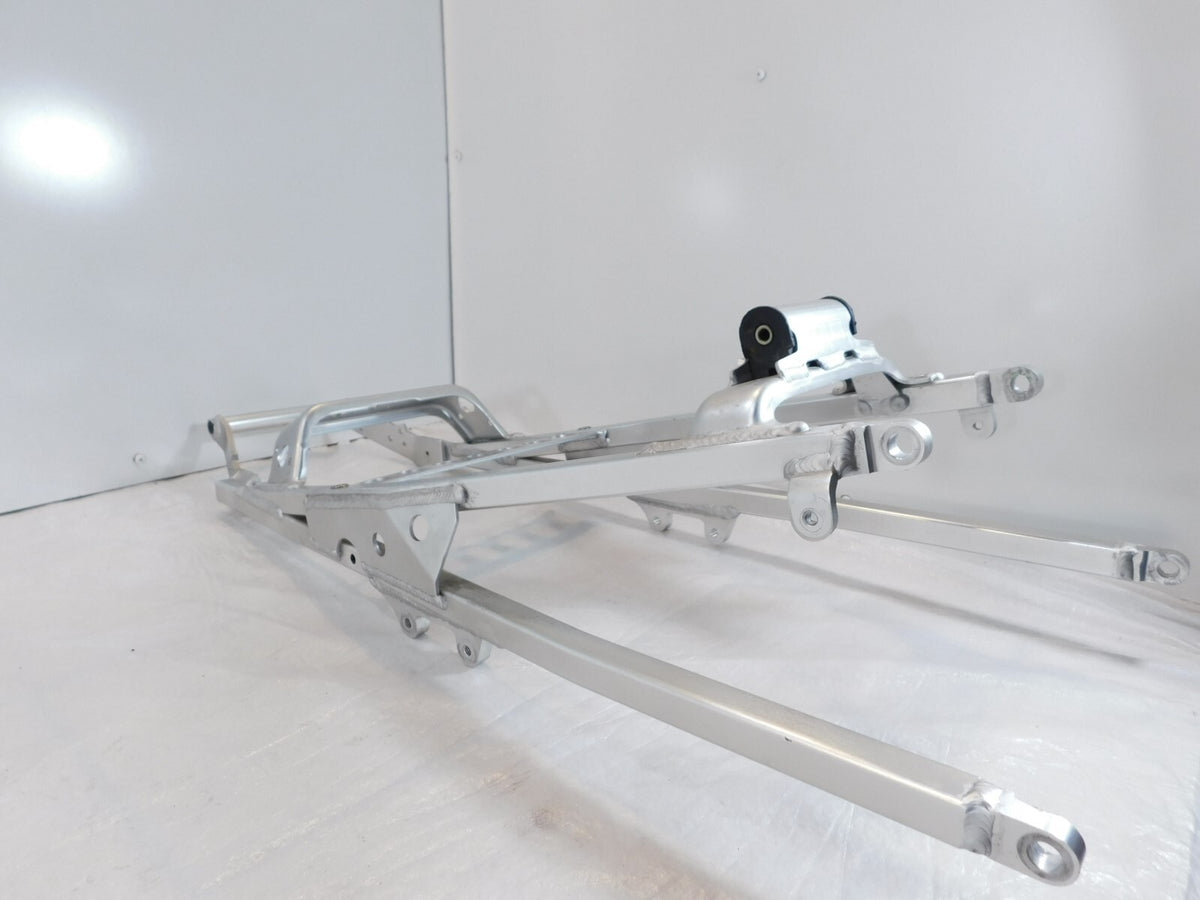 1999 2000 2001 2002 Yamaha YZFR6 YZF R6 Rear Back Tail Section Seat Subframe - C3 Cycle