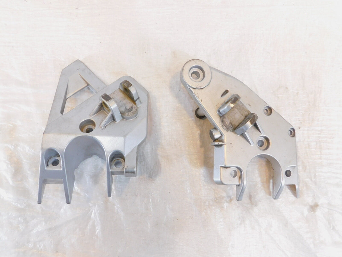 1993-2001 BMW R1100RS R1100 RS Left/Right Front Foot Peg Mount Footrest Plate - C3 Cycle