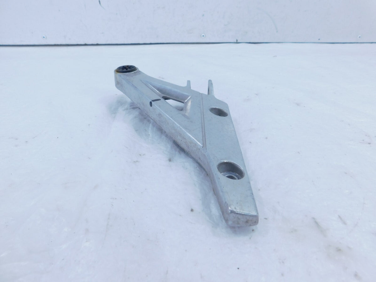 1984-1985 Honda VF500 Magna V30 500 Rear Right Passenger Foot Peg Footrest Mount - C3 Cycle