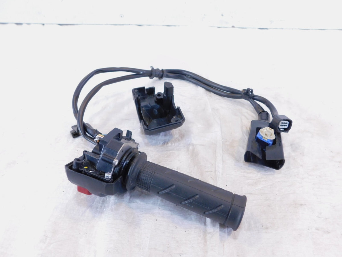 Honda CB1000 CB1000R Right Handlebar Start Stop Kill Switches w/ Throttle Grip - C3 Cycle