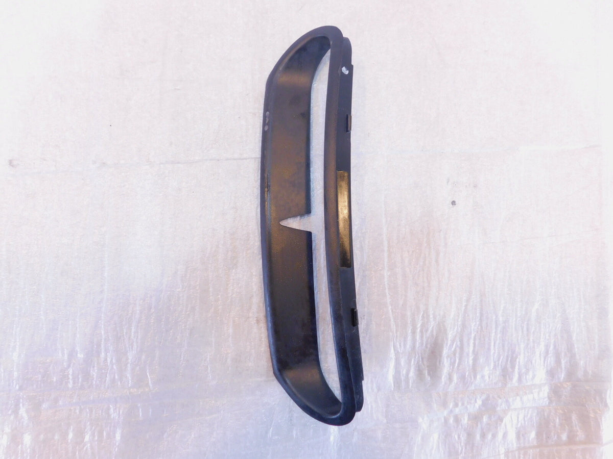 Harley Davidson Electra & Street Glide Front Outer Fairing Air Duct Cover Bezel