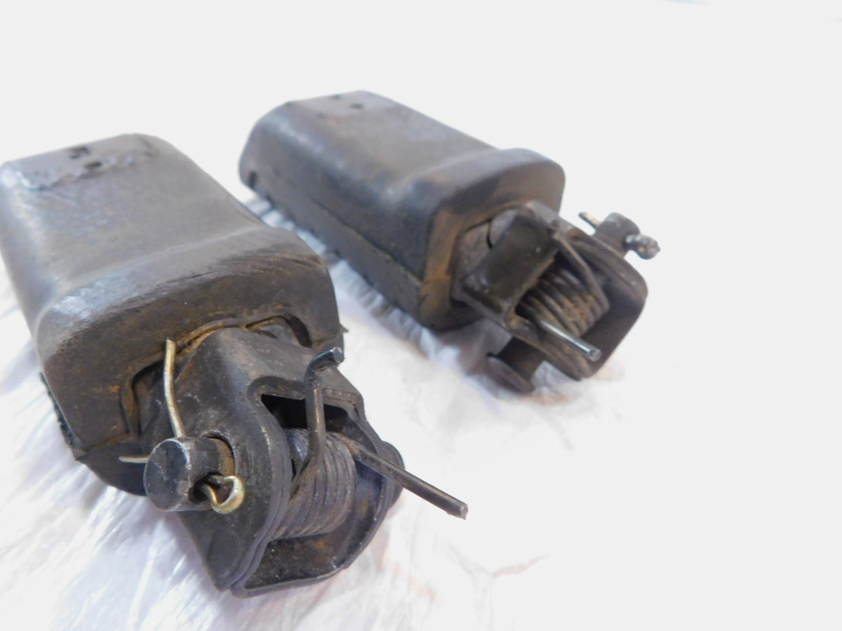 1982-1983 Yamaha XJ750 Maxim 750 Front Left Right Main Rider Footrest Foot Pegs - C3 Cycle