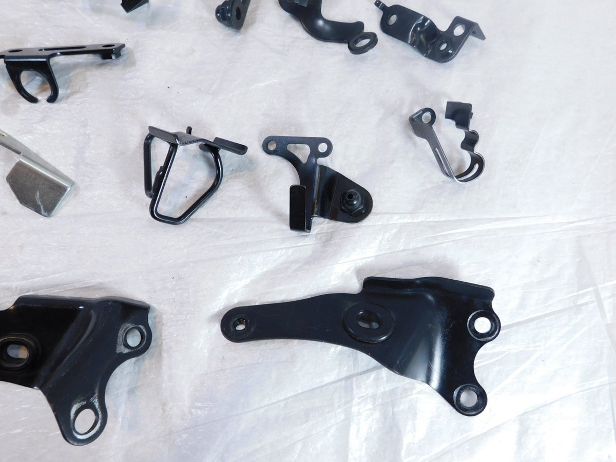 2022 22 Yamaha YZFR7 YZF-R7 R7 Miscellaneous Bracket Mount Stay Parts Box Lot - C3 Cycle