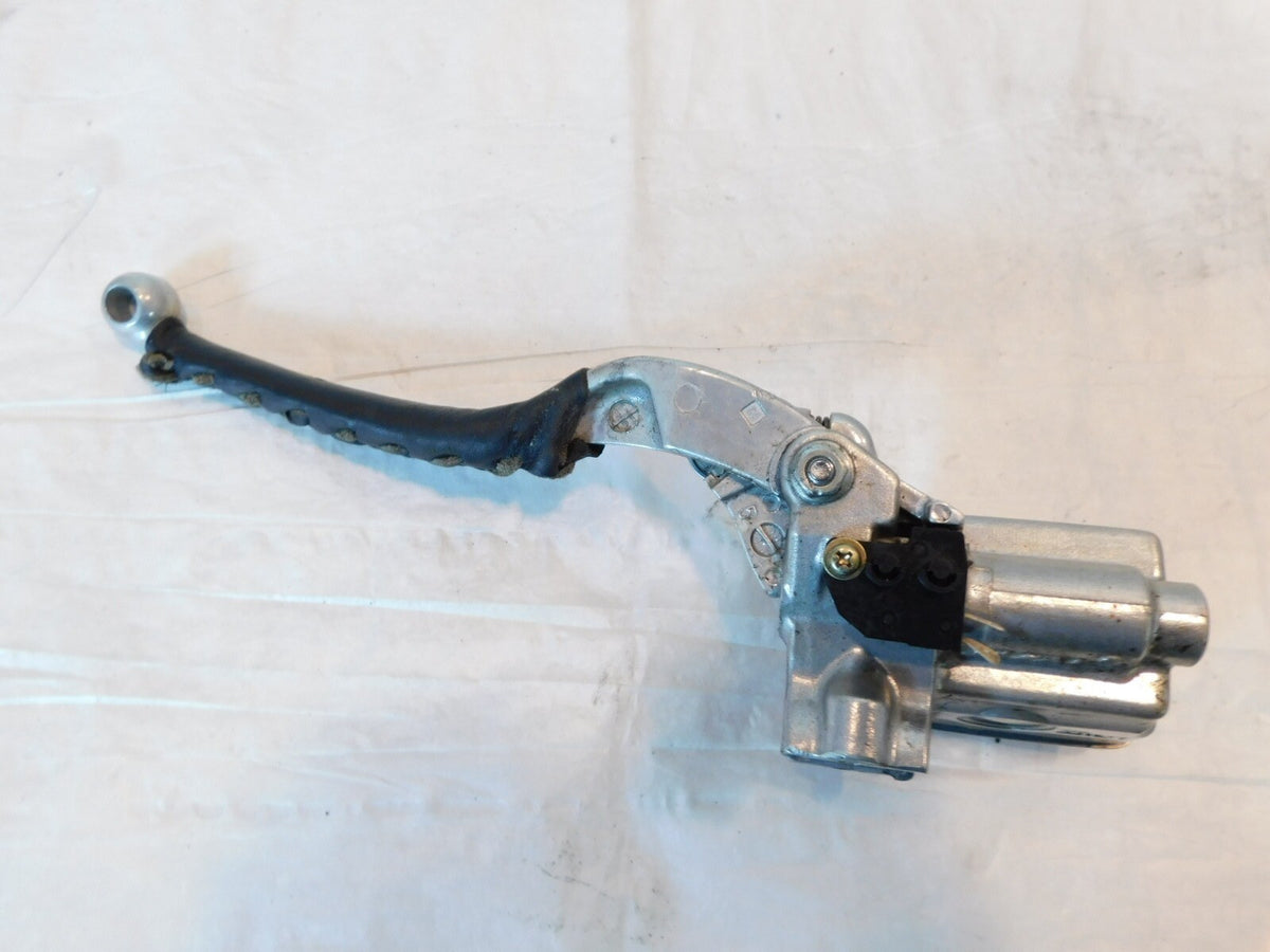 Kawasaki Vulcan 1600 Nomad VN2000 Classic Front Brake Master Cylinder & Lever - C3 Cycle