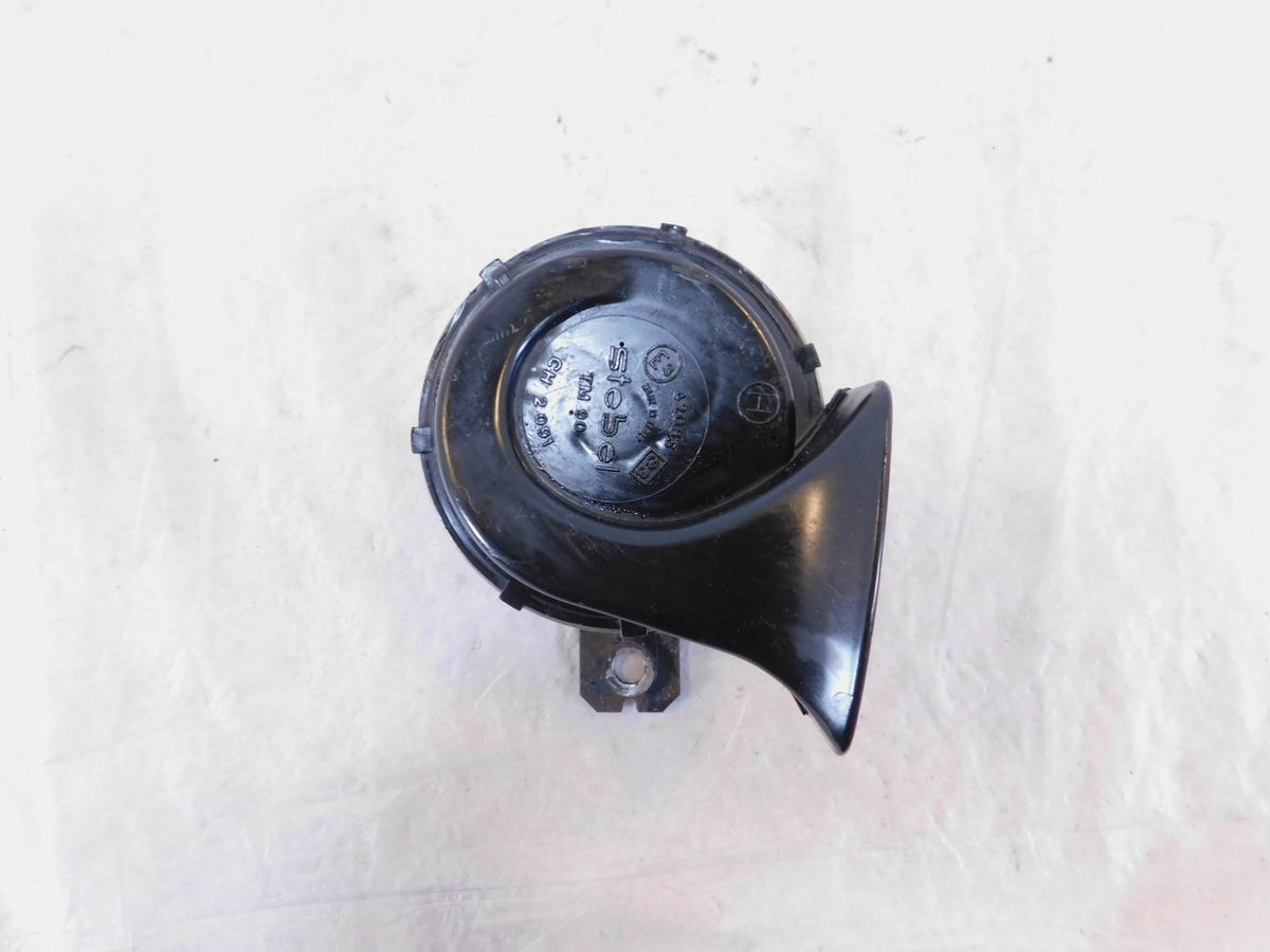 1981-1983 Yamaha Virago 750 XV750 Front Black Indicator Horn & Mount Bracket