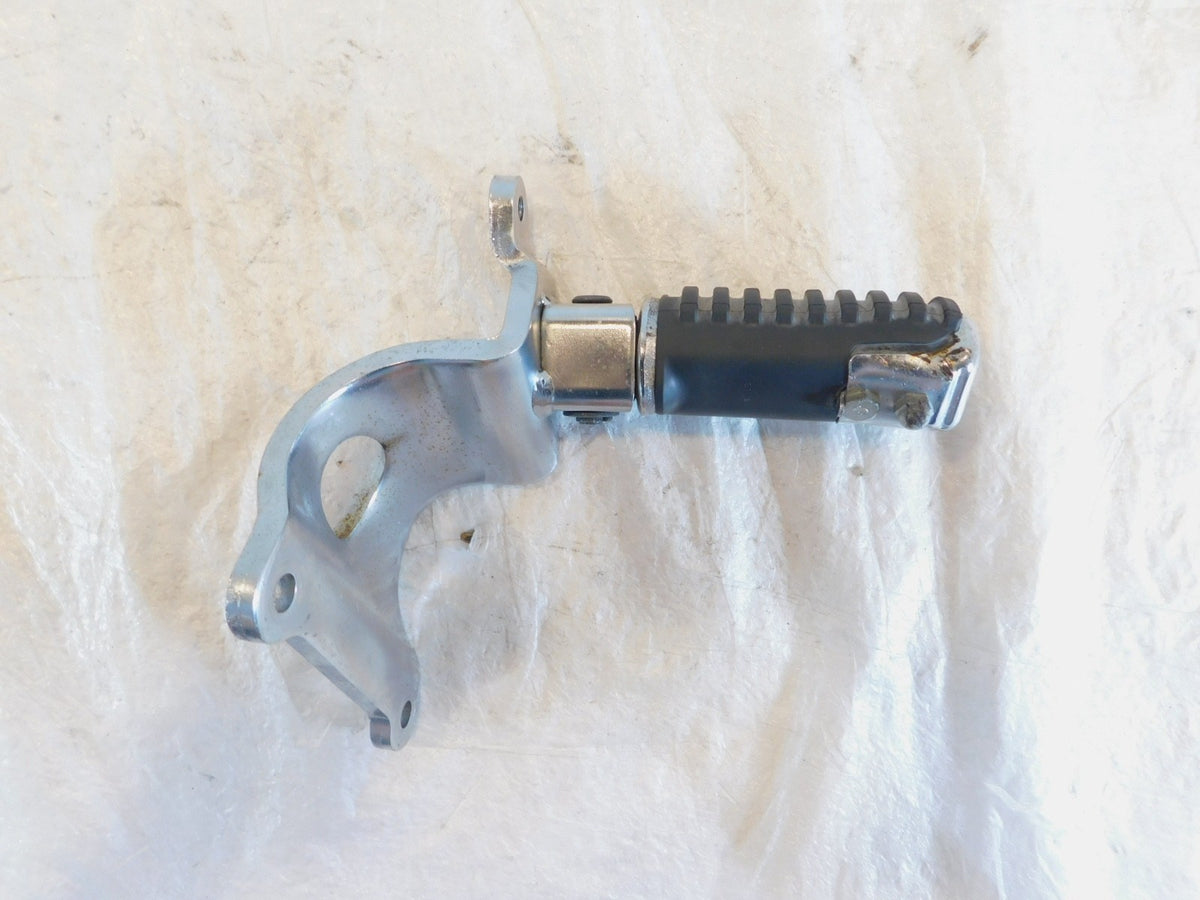 1994-03 Honda VF750 VF750C Magna 750 Front Left Footpeg Footrest & Mount Bracket - C3 Cycle