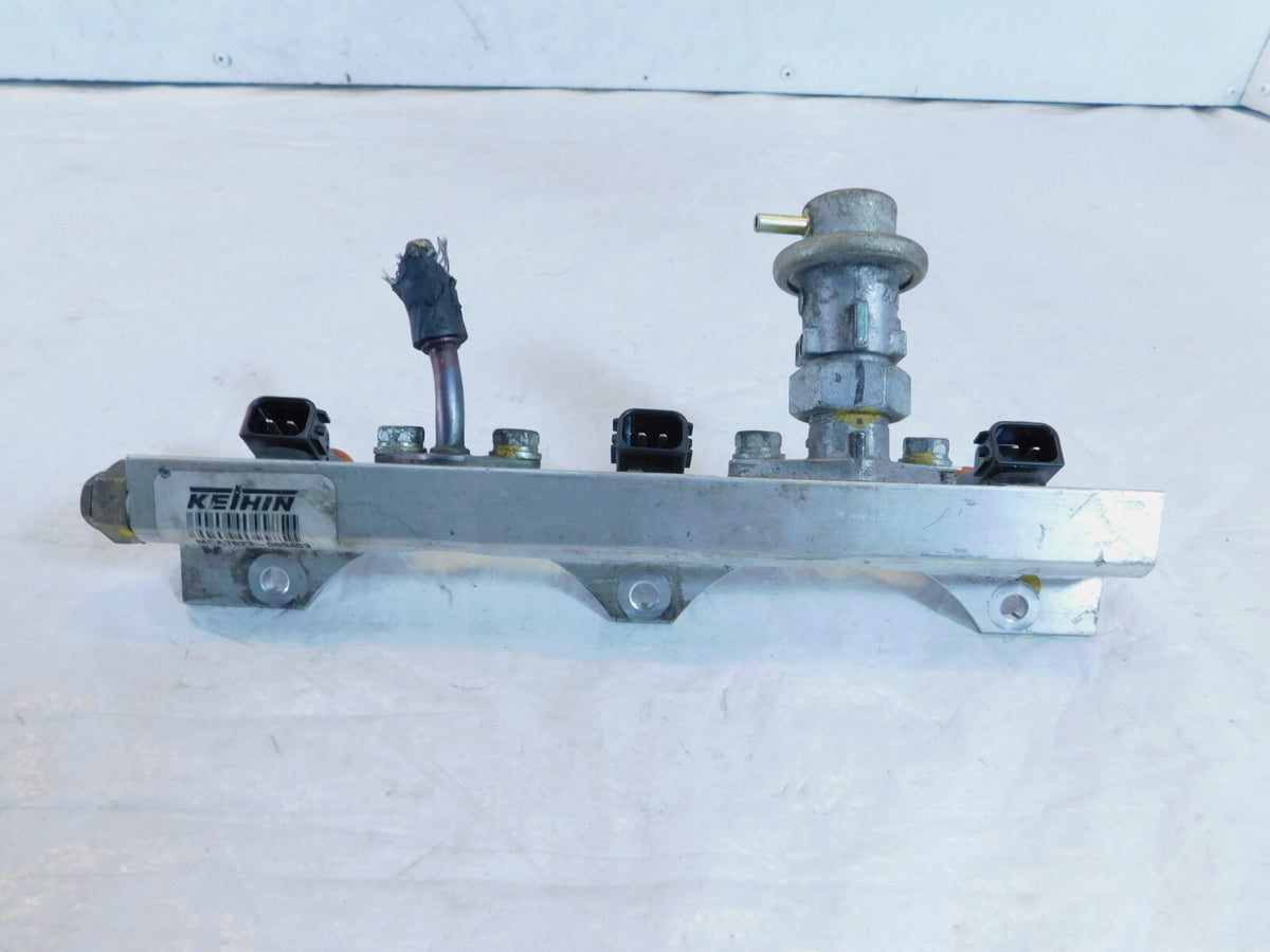 Honda GL1800 Goldwing Left Injector Rail w/ Fuel Injectors & Pressure Regulator