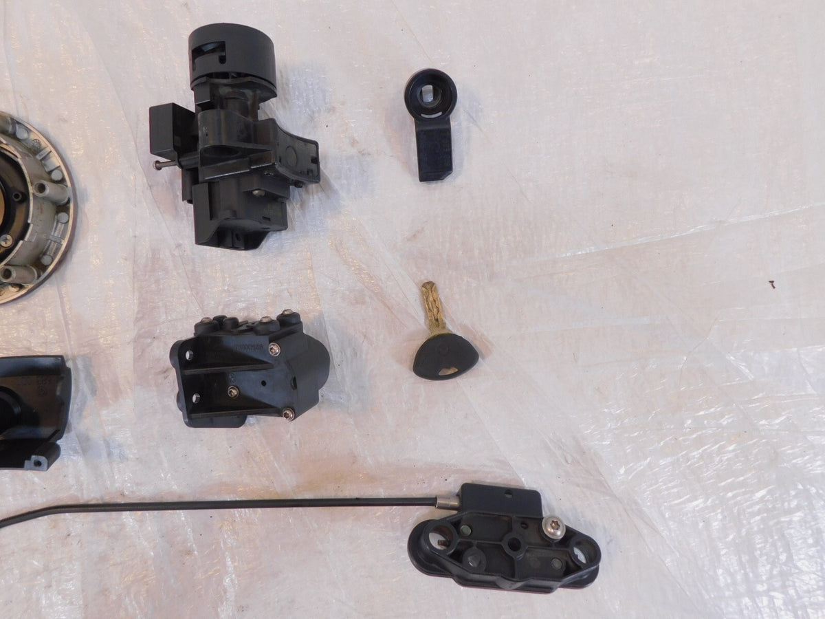 2005-13 BMW R1200RT Ignition Switch Fuel Tank Gas Cap Control Unit Lock Key Set