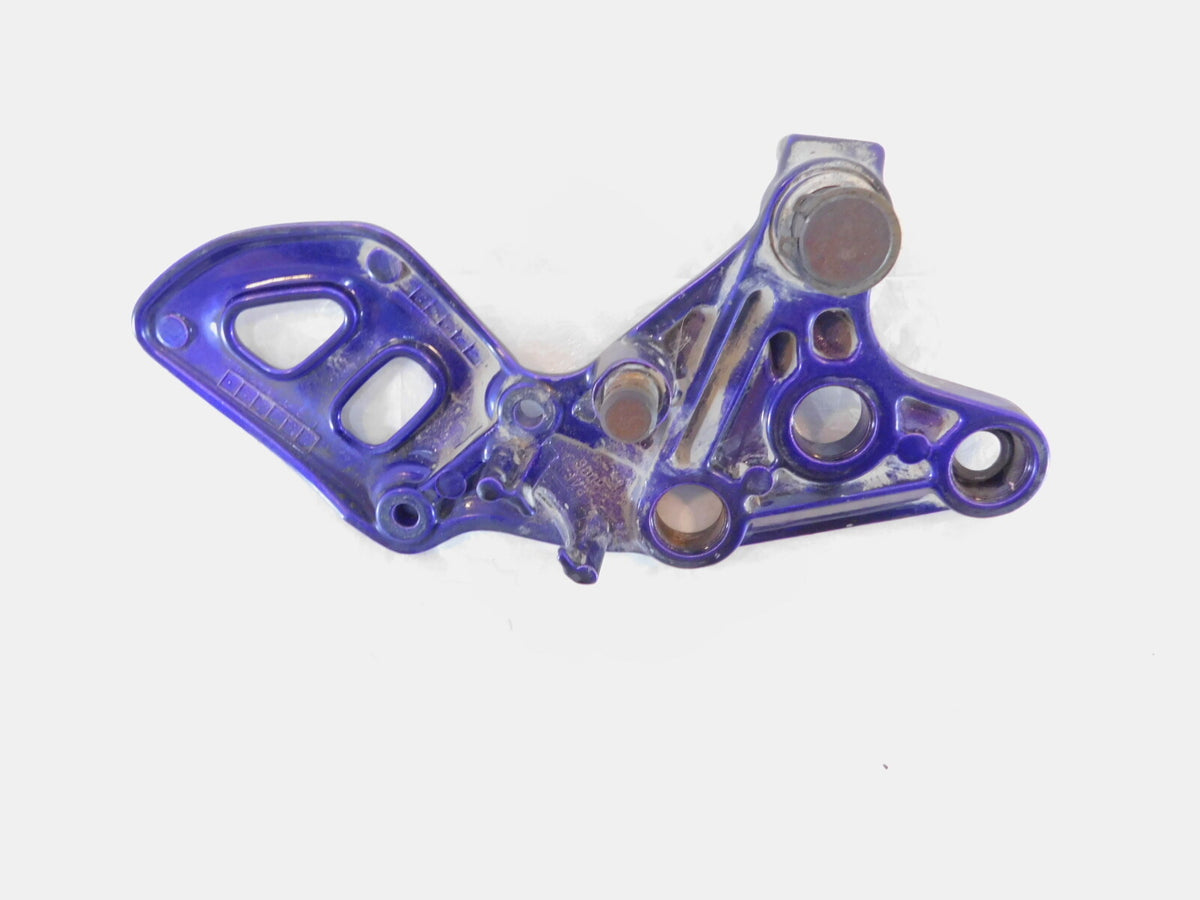 1999-2007 Suzuki GSX1300R Hayabusa Right Front Footrest Footpeg Bracket Mount - C3 Cycle
