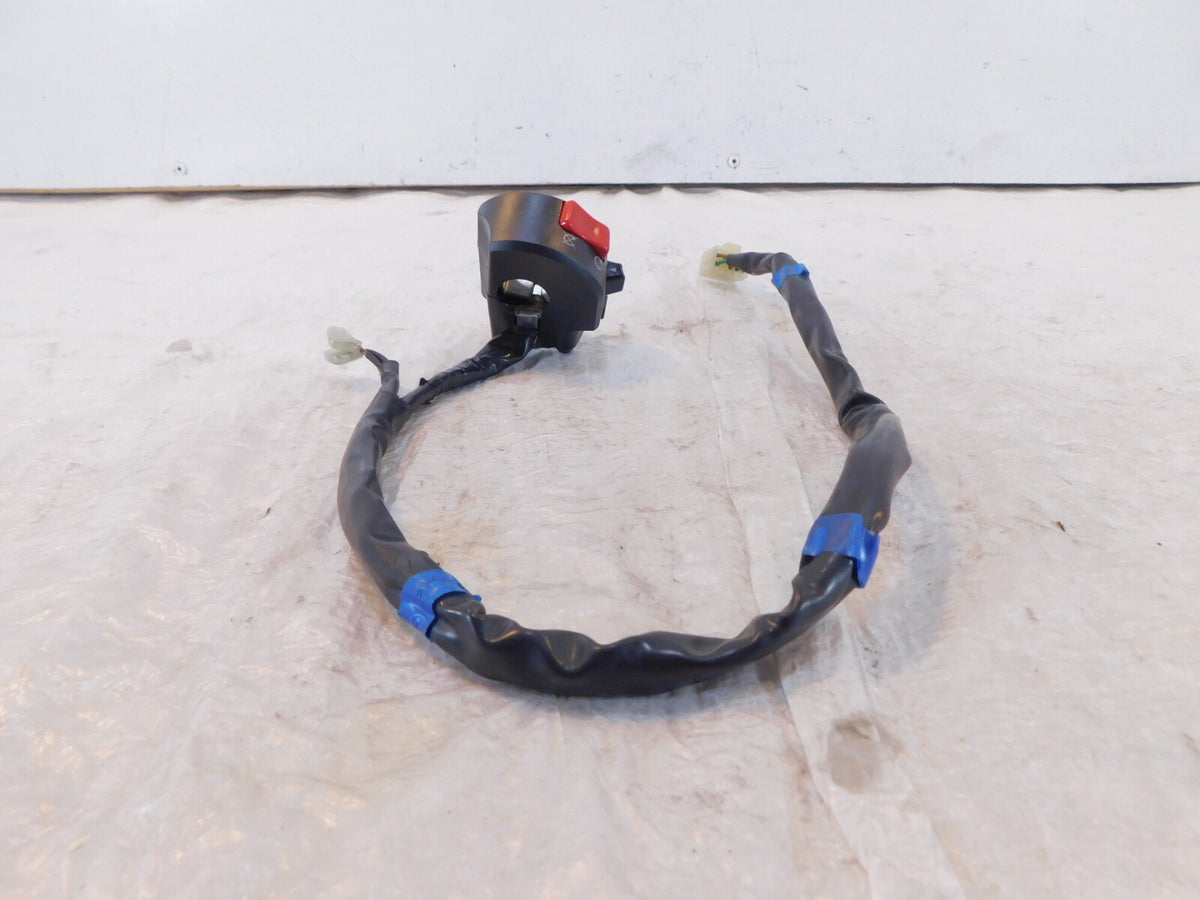 2022-2024 Yamaha YZFR7 YZF-R7 R7 Right Engine Start/Stop Handlebar Switches - C3 Cycle