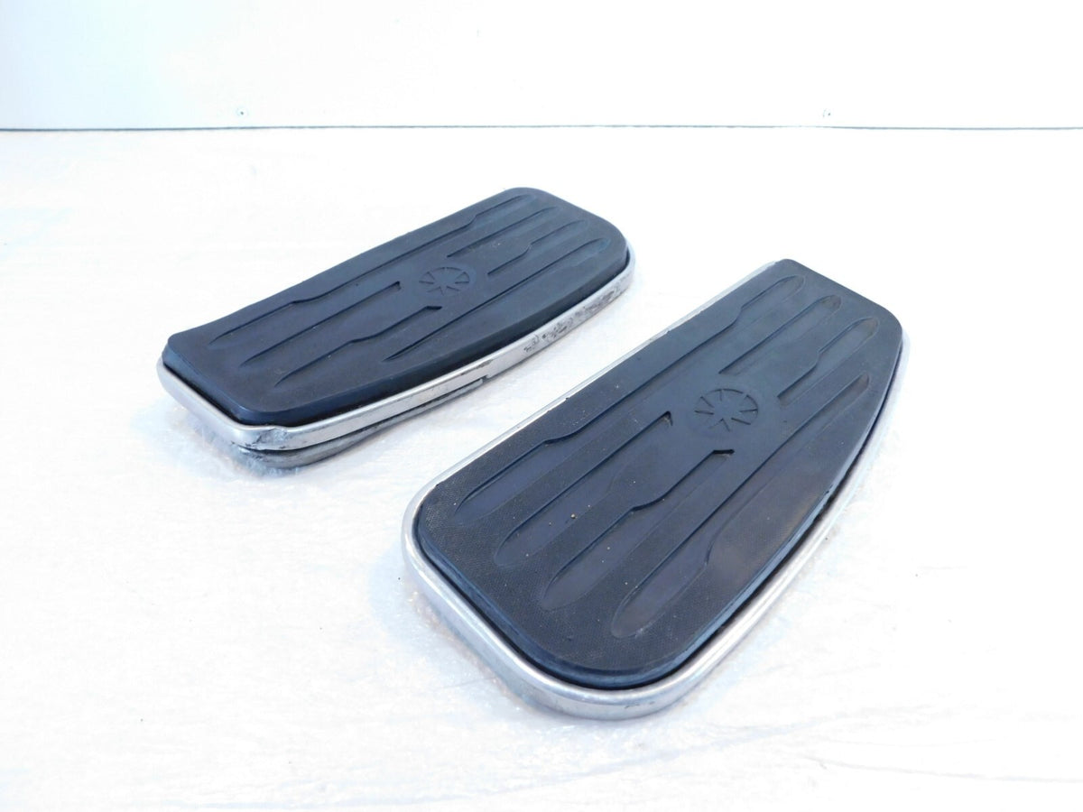 Yamaha VStar 1100 XVS1100 Classic Silverado Front Left/Right Footrest Footboards - C3 Cycle