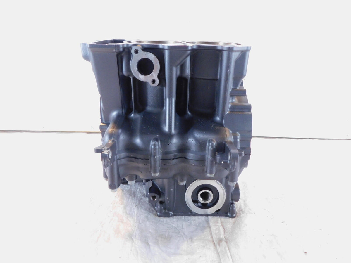 Yamaha MT-07 MT07 & YZFR7 YZF-R7 R7 Engine Motor Block Crankcase Crank Case