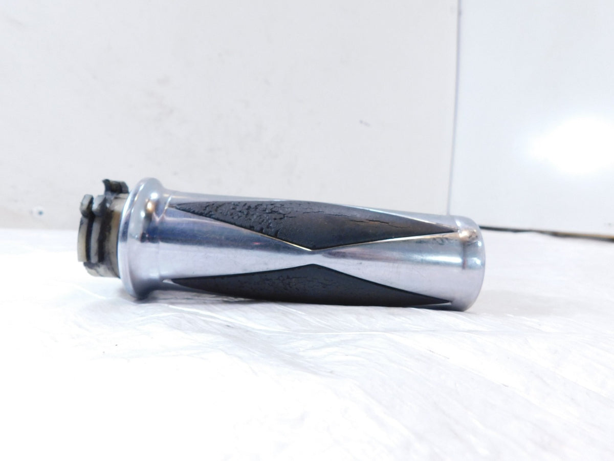 Harley Touring Dyna Sportster & Softail V-Factor Diamond Right Handlebar Grip - C3 Cycle