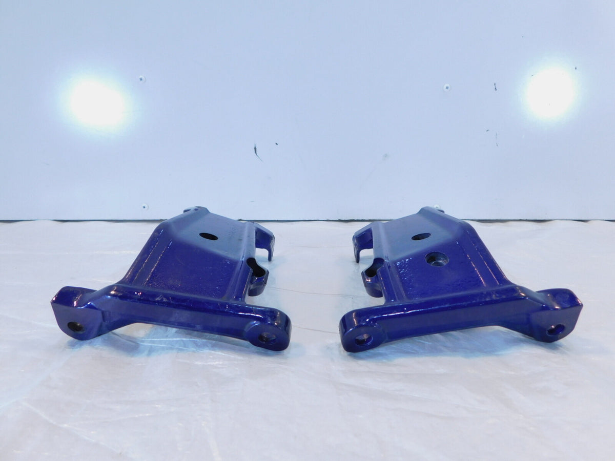 Yamaha Royal Star Tour Deluxe & Venture Front Footboard Footrest Bracket Mounts