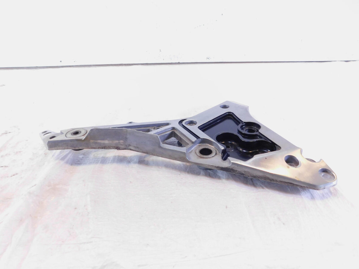 1984-1987 Yamaha FJ1100 FJ1200 Right Front/Rear Footrest Foot Peg Bracket Mount - C3 Cycle