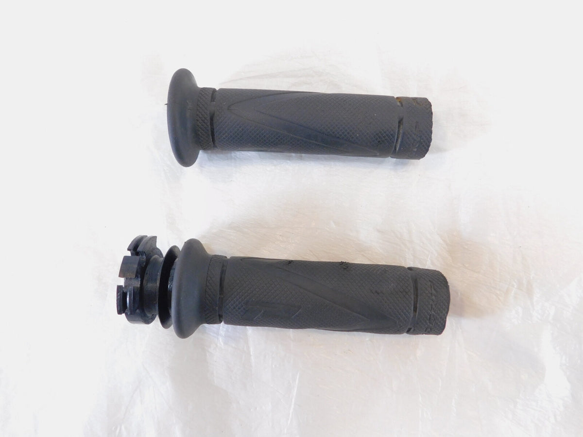 2015-23 Yamaha YZFR3 YZF MT03 XMAX CDZ300 Right/Left Handlebar Rubber Grip Tubes - C3 Cycle