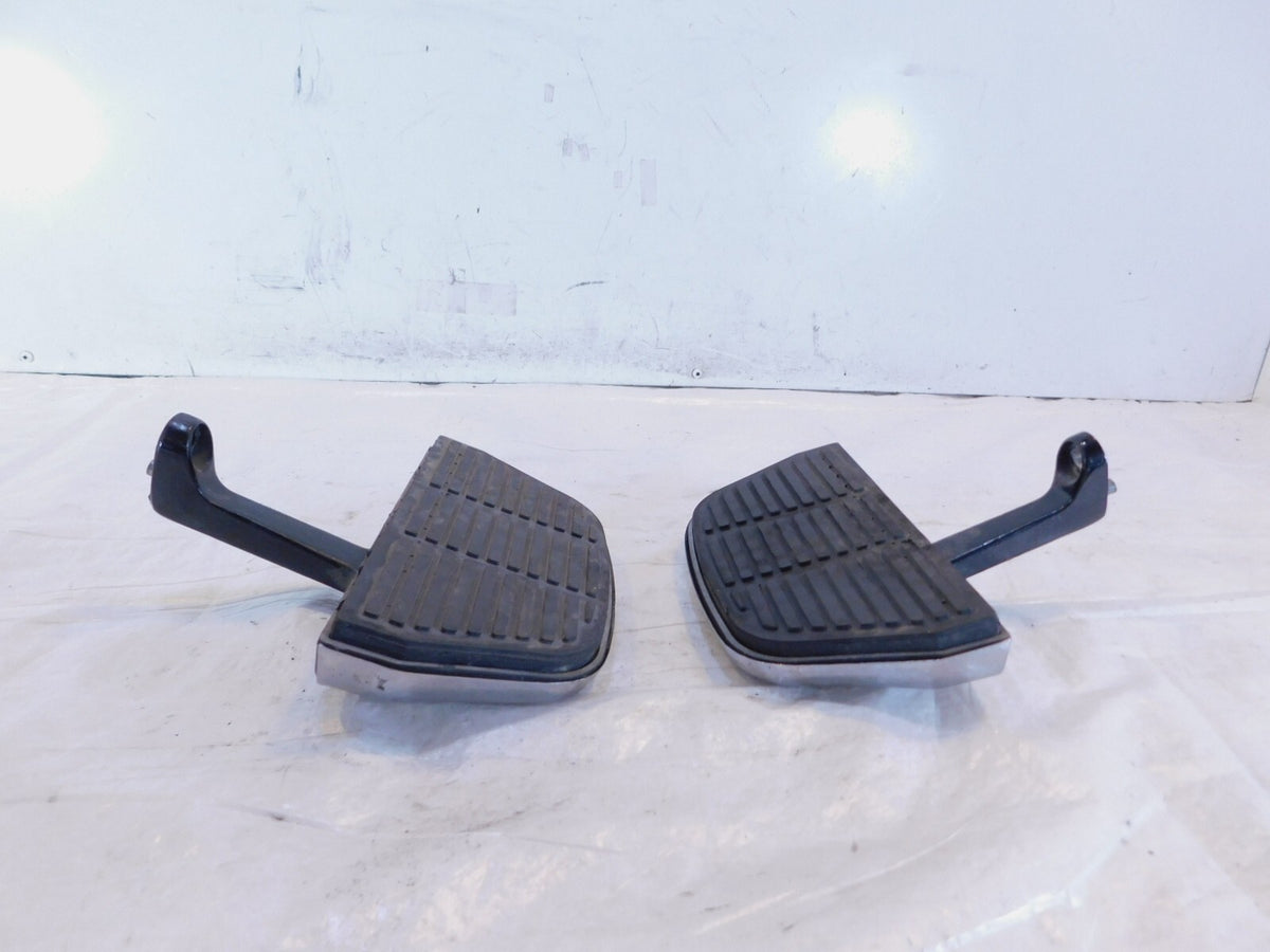Harley Davidson Road King Electra Glide Passenger Footboard Floorboard & Bracket - C3 Cycle