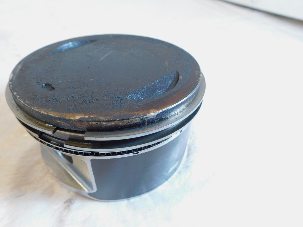 Harley Davidson Twin Cam Touring Dyna & Softail Engine Pistons & Black Cylinders - C3 Cycle