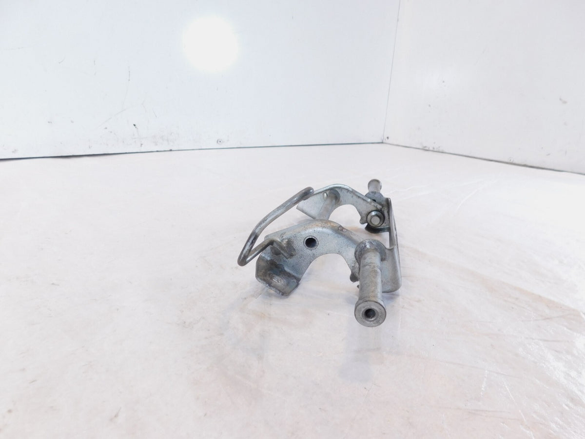 Honda CBR900RR CBR929RR FireBlade CBR 900 929 Seat Saddle Mount Bracket & Hinge - C3 Cycle