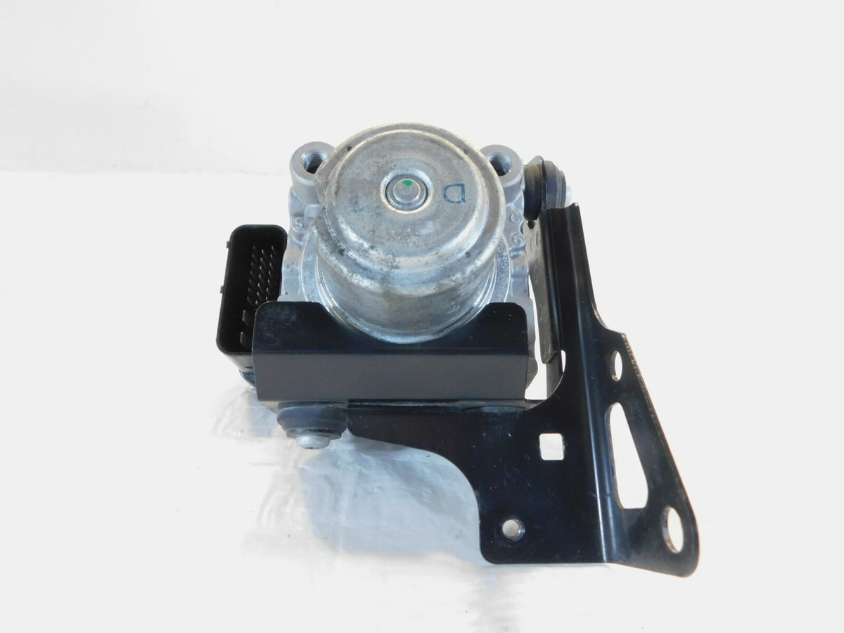 2005-2011, 2012 Triumph Sprint ST GT 1050 Wet ABS Brake Modulator Pump T2020284 - C3 Cycle