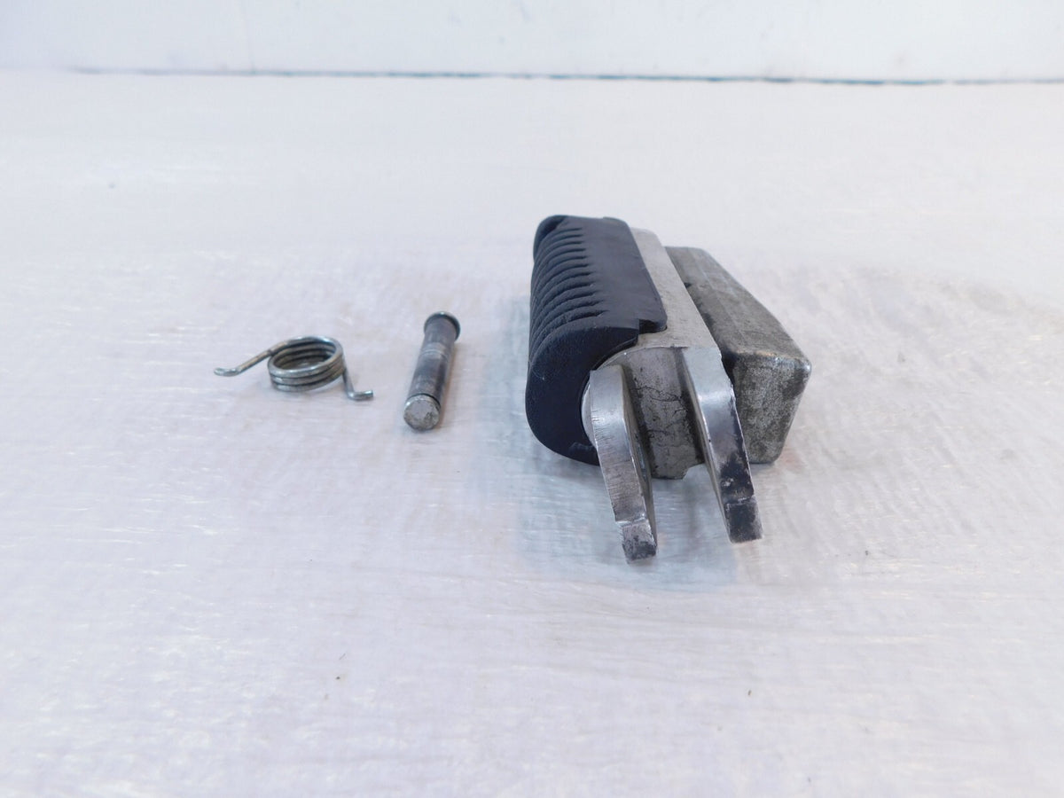 1999-2007 Suzuki GSX1300R Hayabusa Front Right Footrest Foot Peg 43531-24F00 - C3 Cycle
