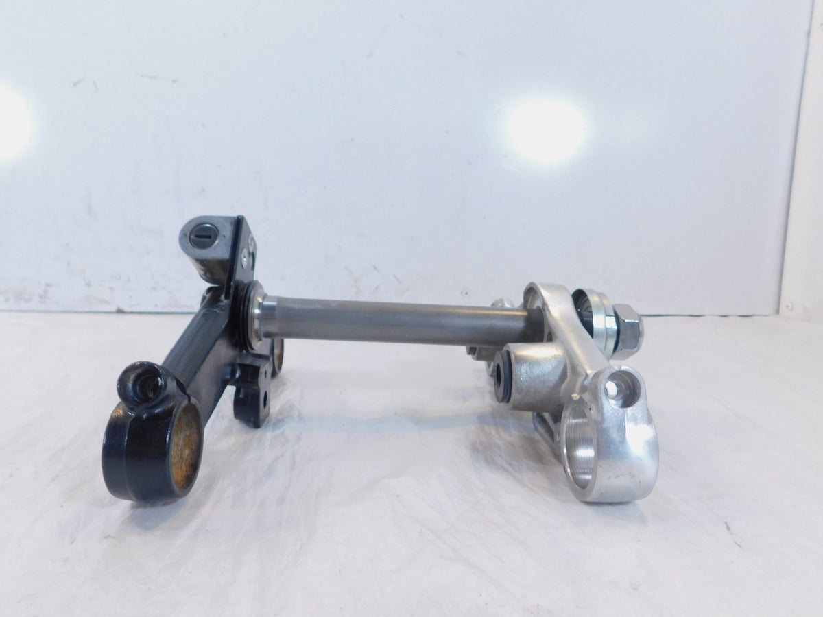85-16 Honda CMX250 CMX250C Rebel 250 Front End Triple Tree Steering Stem Bracket - C3 Cycle