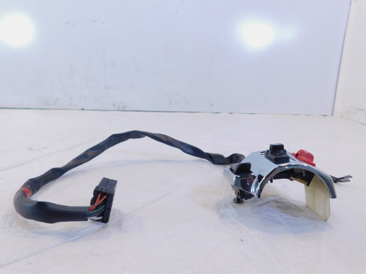 2014-2025 Vespa Primavera & Sprint 50 Chrome Right Handlebar Turn Signal Switch - C3 Cycle