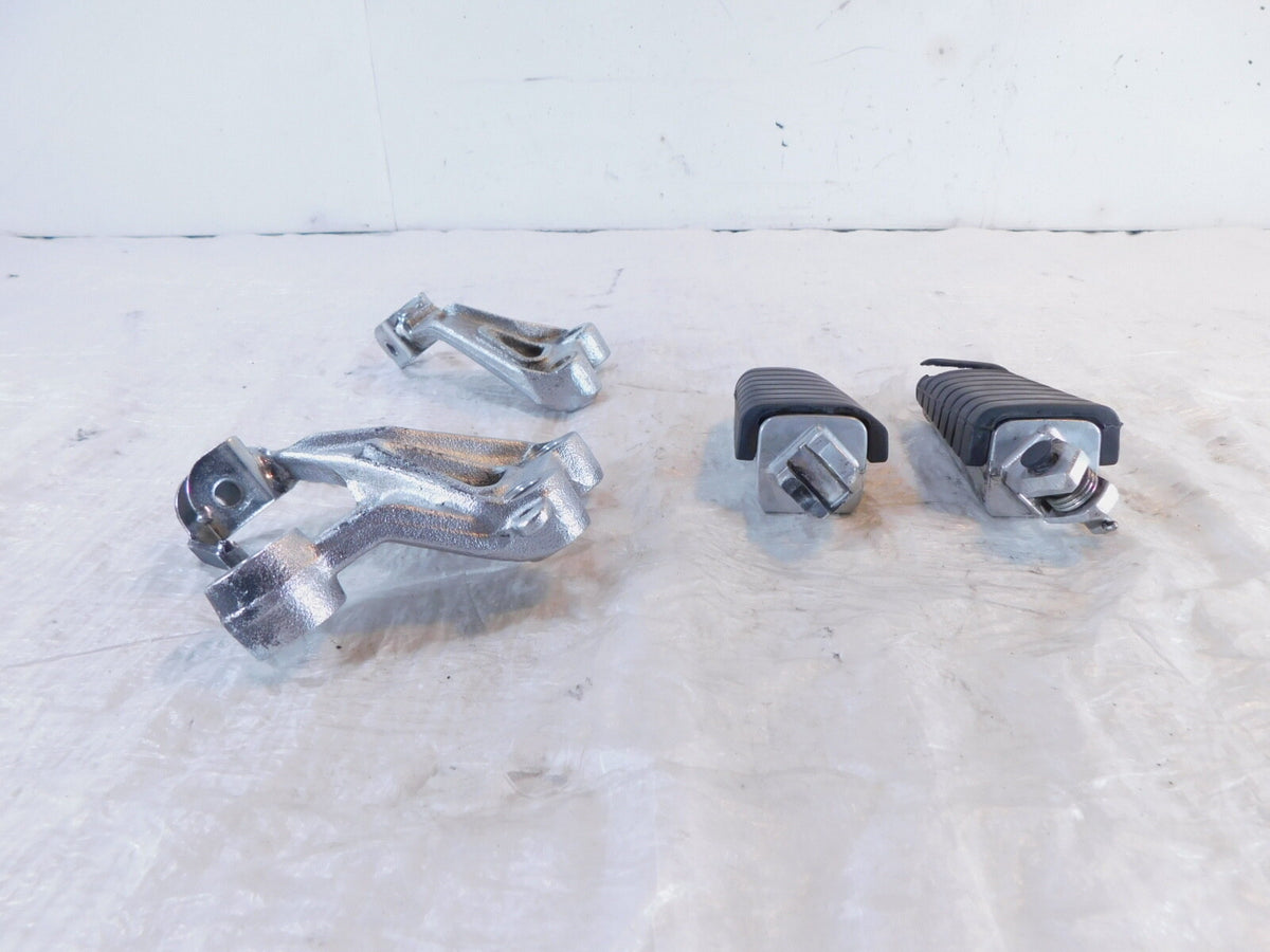 1985-95 Yamaha V-Max VMX 1200 VMX1200 Front Left/Right Mount Brackets & Footpegs - C3 Cycle