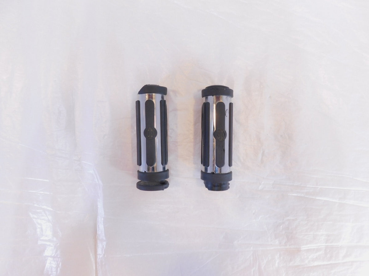 Harley Davidson Touring Dyna Sportster & Softail Left Right Handlebar Hand Grips - C3 Cycle