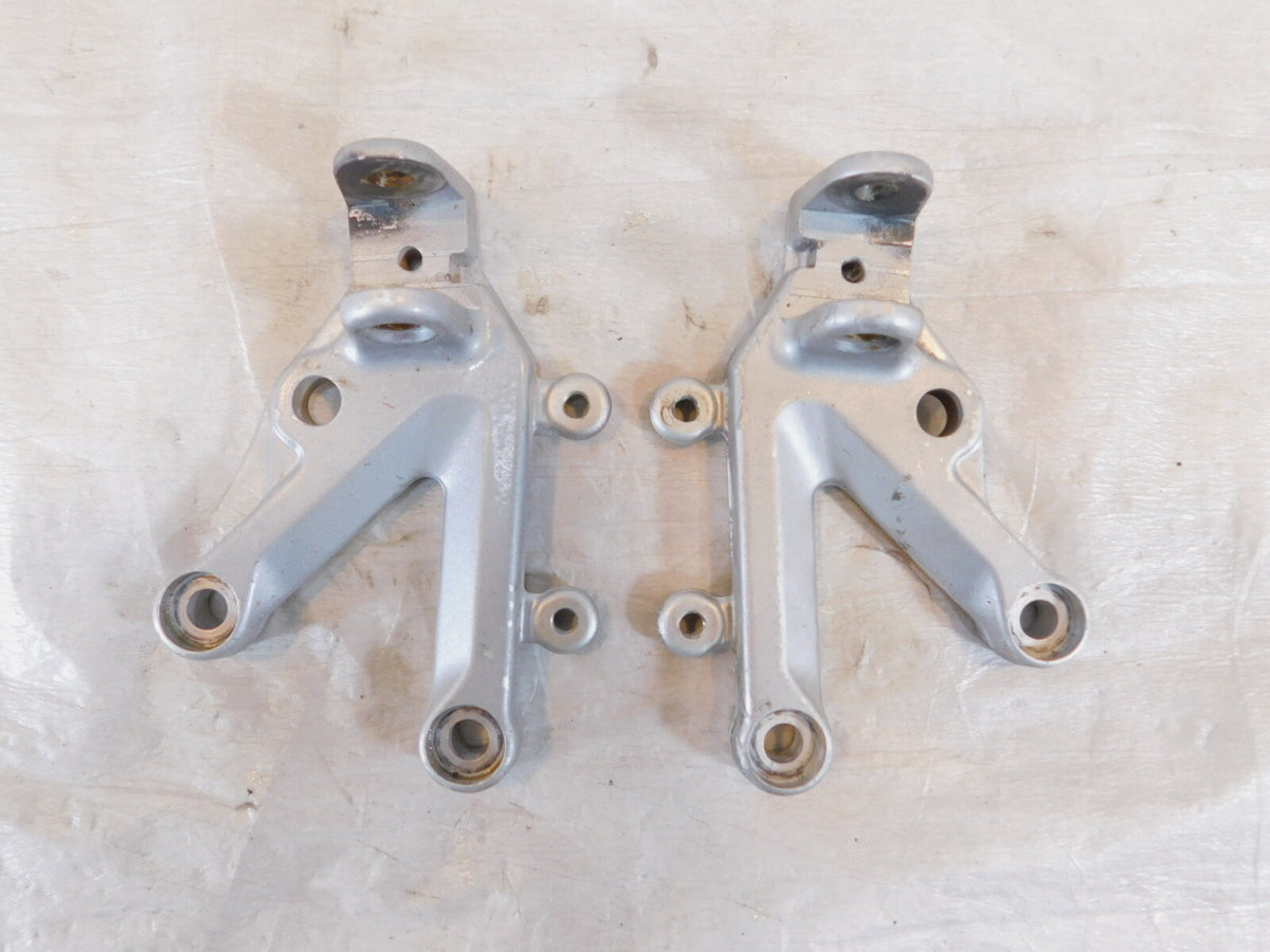Aprilia RSV1000R RSVR & RSV 1000 Tuono Front Left/Right Footrest Foot Peg Mounts - C3 Cycle