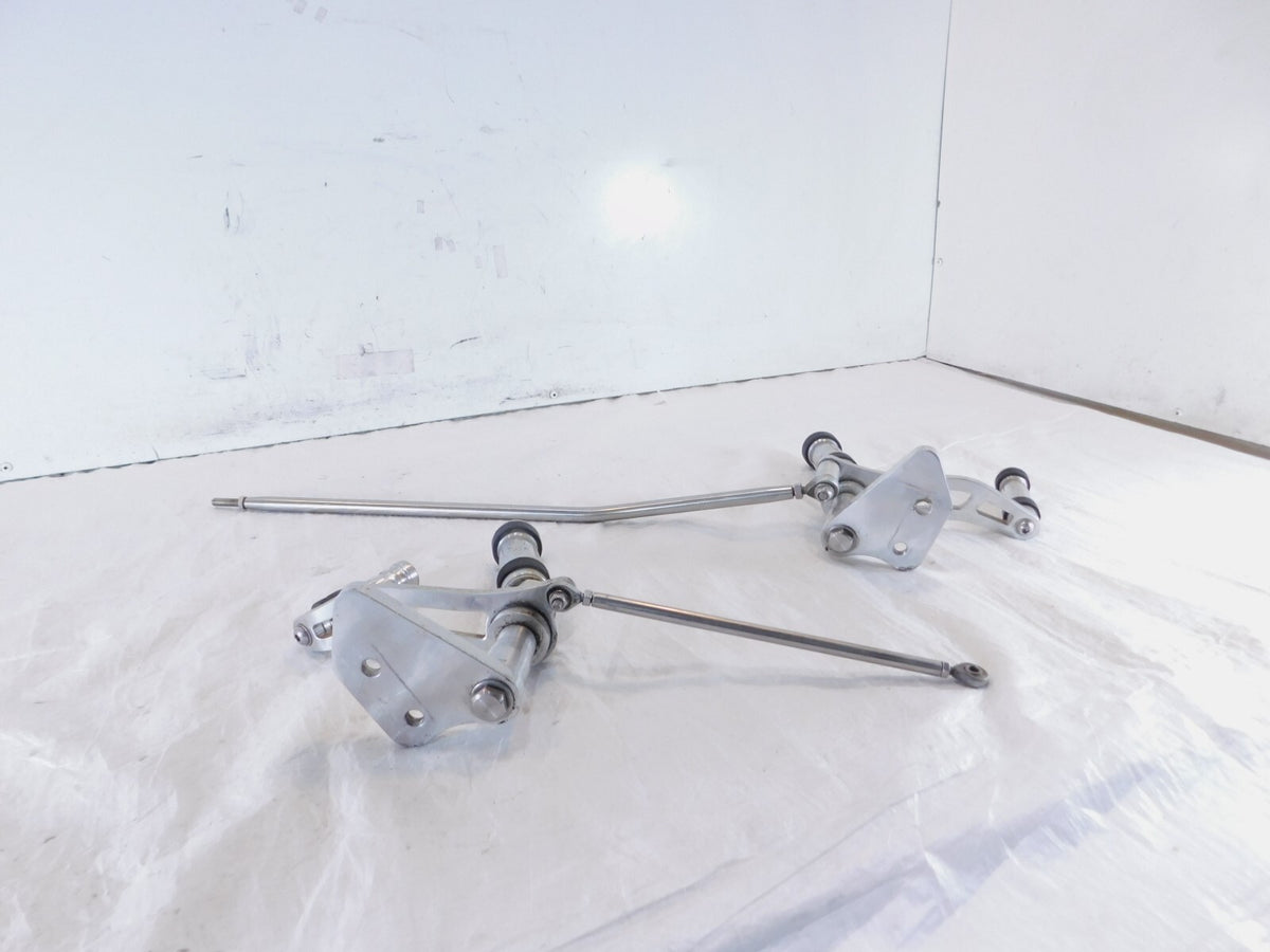 Harley Davidson Dyna Wide Glide Left & Right Forward Control Pedals & Brackets - C3 Cycle