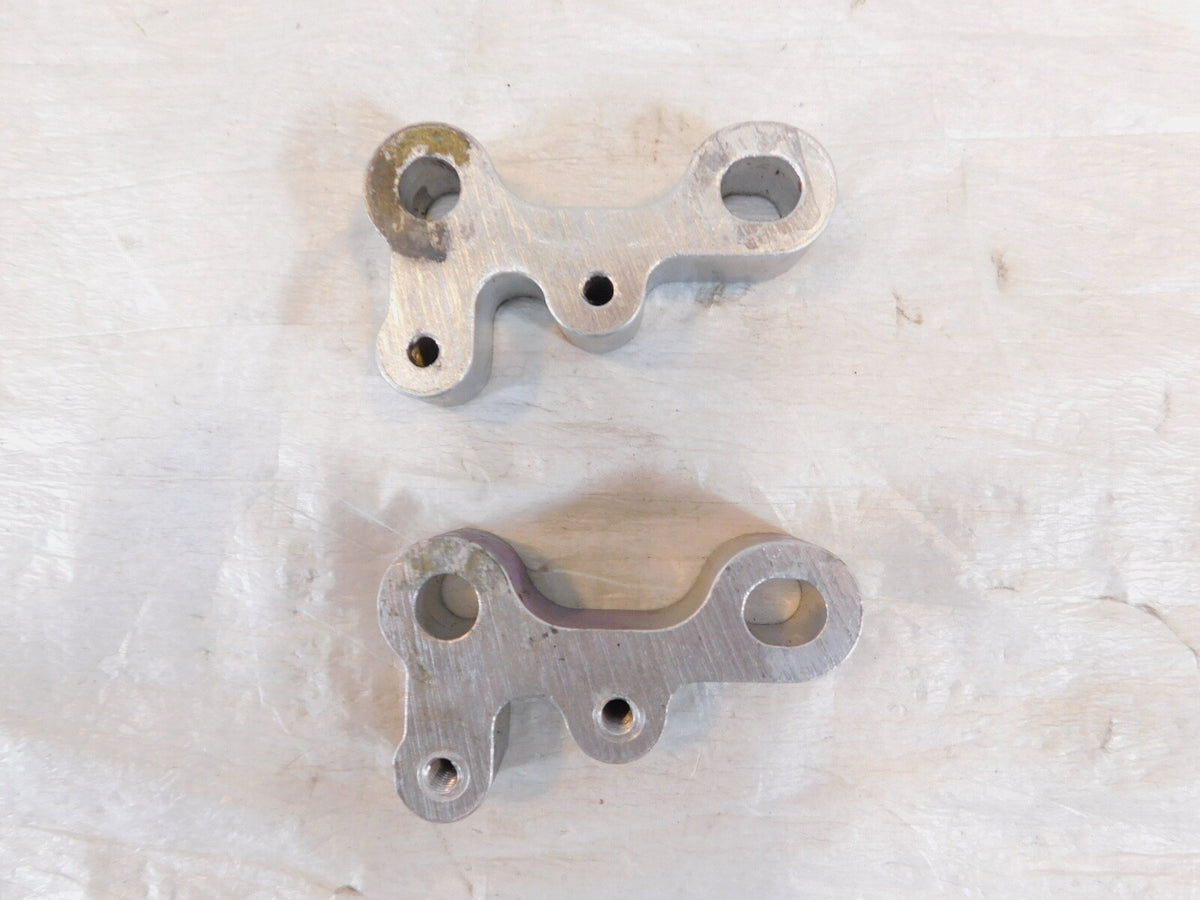 Aprilia RSV1000R RSVR & RSV 1000 Tuono Engine Motor Mount Bracket Spacers