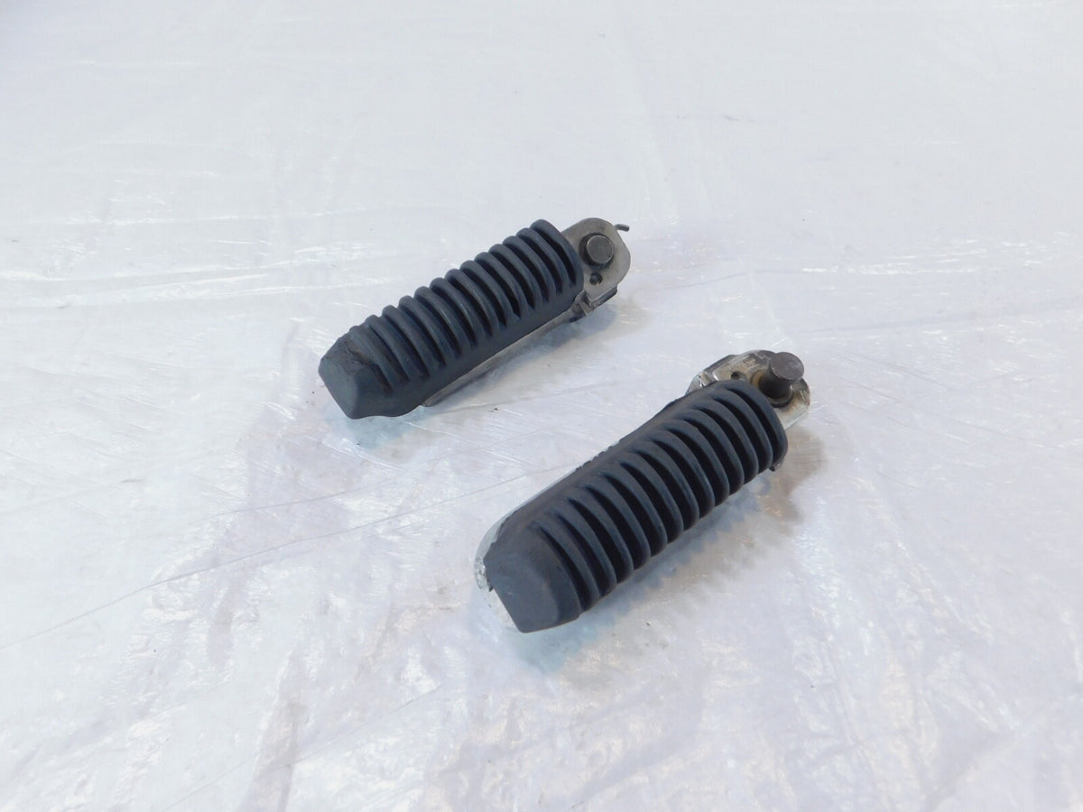 Suzuki RF600R & RF900R Rear Left Right Front Rider Footrest Footpegs Foot Pegs - C3 Cycle