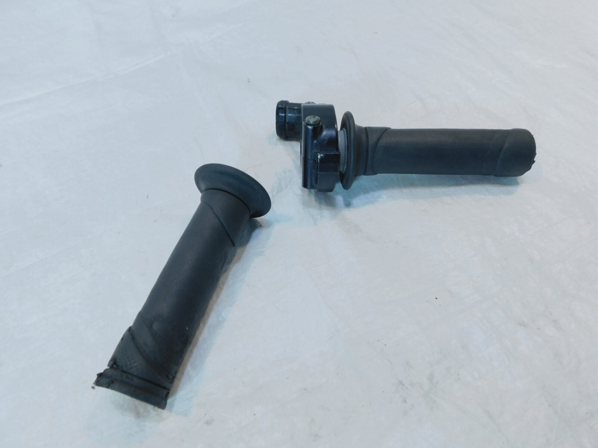 Kawasaki Ninja ZX6R ZX6RR ZX10R ZX12R ZX14 ZZR600 Left/Right Throttle Grips - C3 Cycle