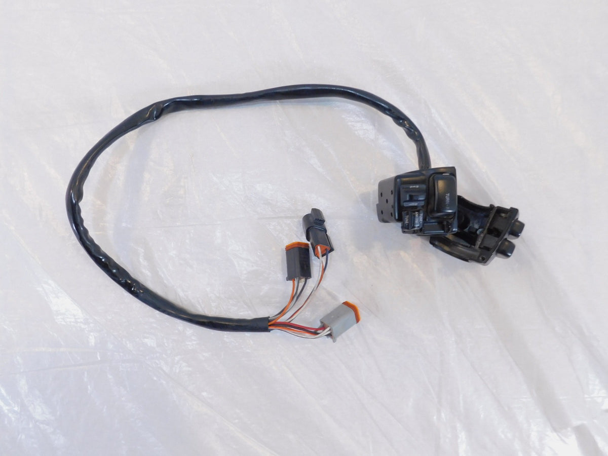 Harley Road & Electra Glide Ultra Right Handlebar Cruise Control Switch Housing - C3 Cycle