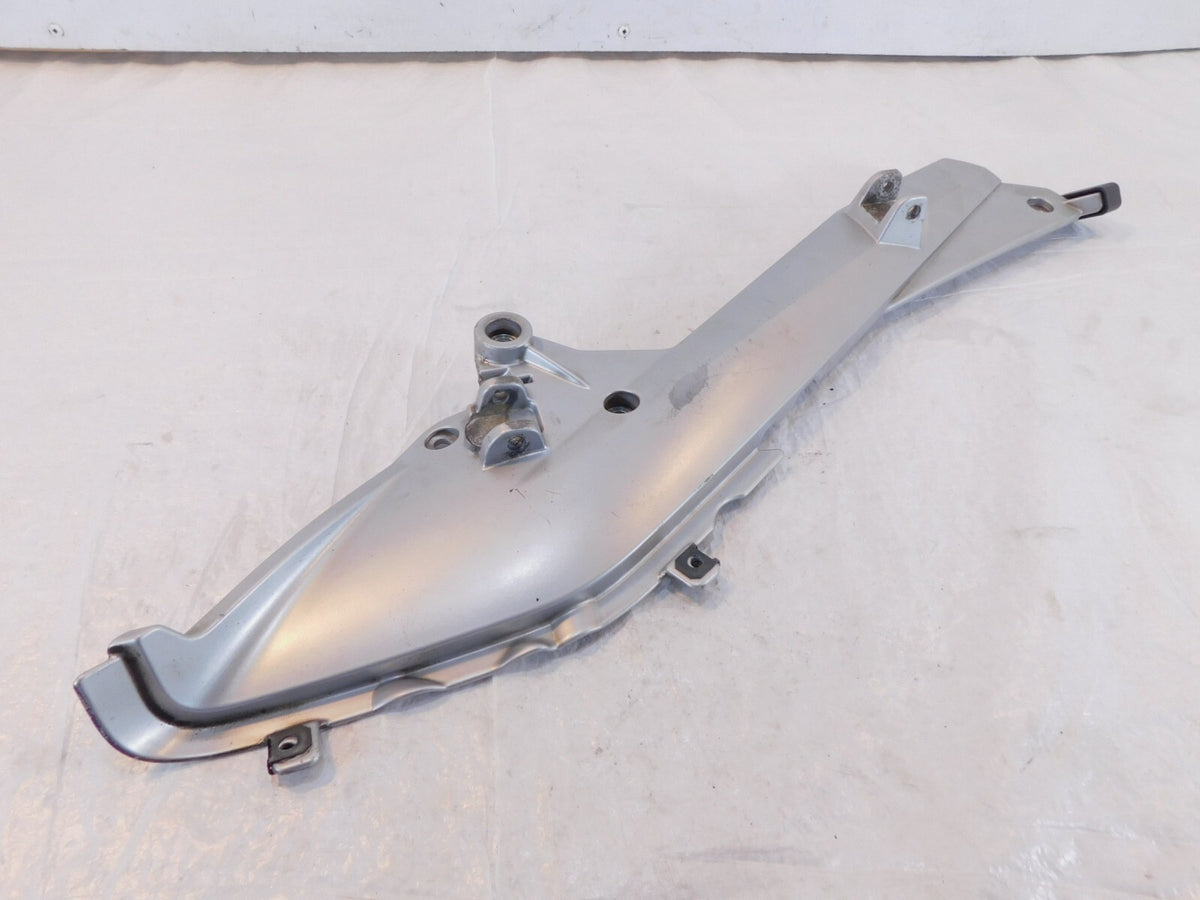 2005-2013 BMW R1200RT R900RT Silver Right Footrest Foot Peg Mount Plate Bracket