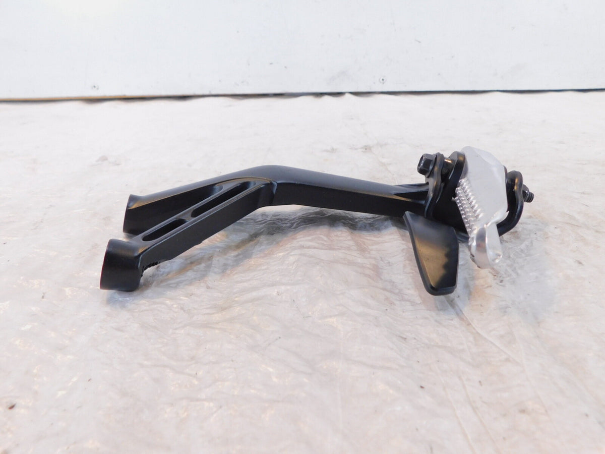 2022-24 Yamaha YZFR7 YZF-R7 R7 Rear Right Mount Bracket Stay & Foot Peg Footrest - C3 Cycle