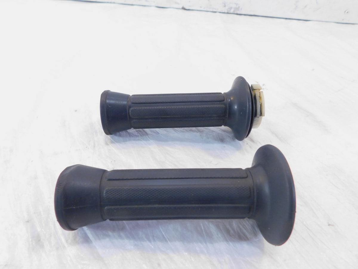 1982-1983 Yamaha XJ750 Maxim 750 Pair Front Left/Right Handlebar Handle Grips - C3 Cycle