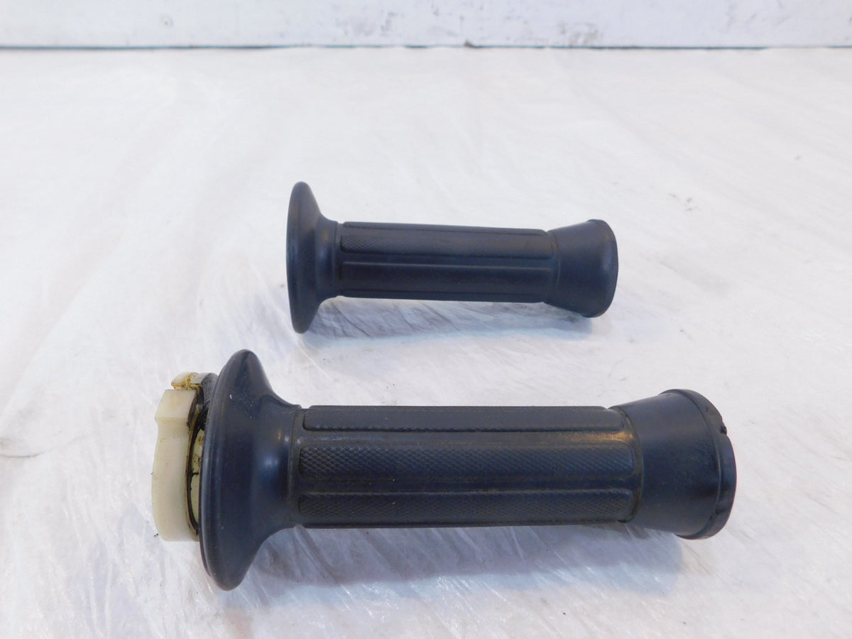 1982-1983 Yamaha XJ750 Maxim 750 Pair Front Left/Right Handlebar Handle Grips - C3 Cycle